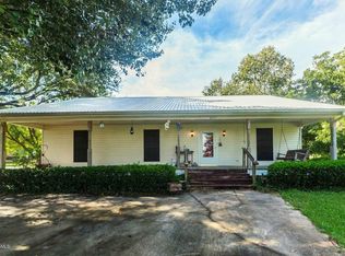2019 Agnes Broussard Rd, New Iberia, LA 70560