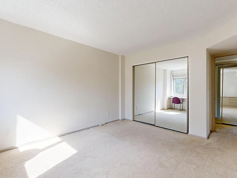 210 W Grant St #204 — Photo 9