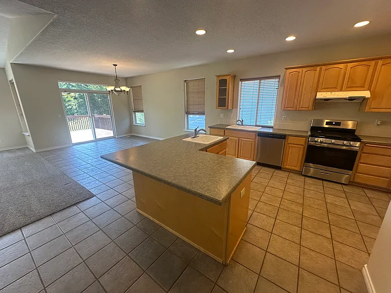 16918 SW Stellar Dr — Photo 14