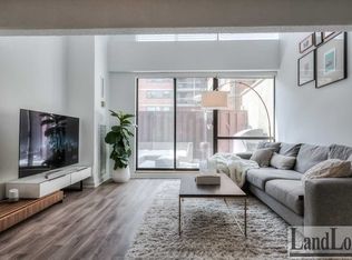 60 Saint Patrick St UNIT 233, Toronto, ON M5T2X5