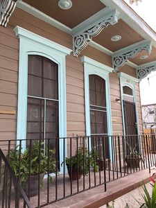 1812 Washington Ave, New Orleans, LA, 70113