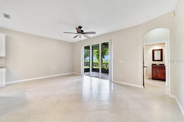 15601 Bay Vista Dr — Photo 4