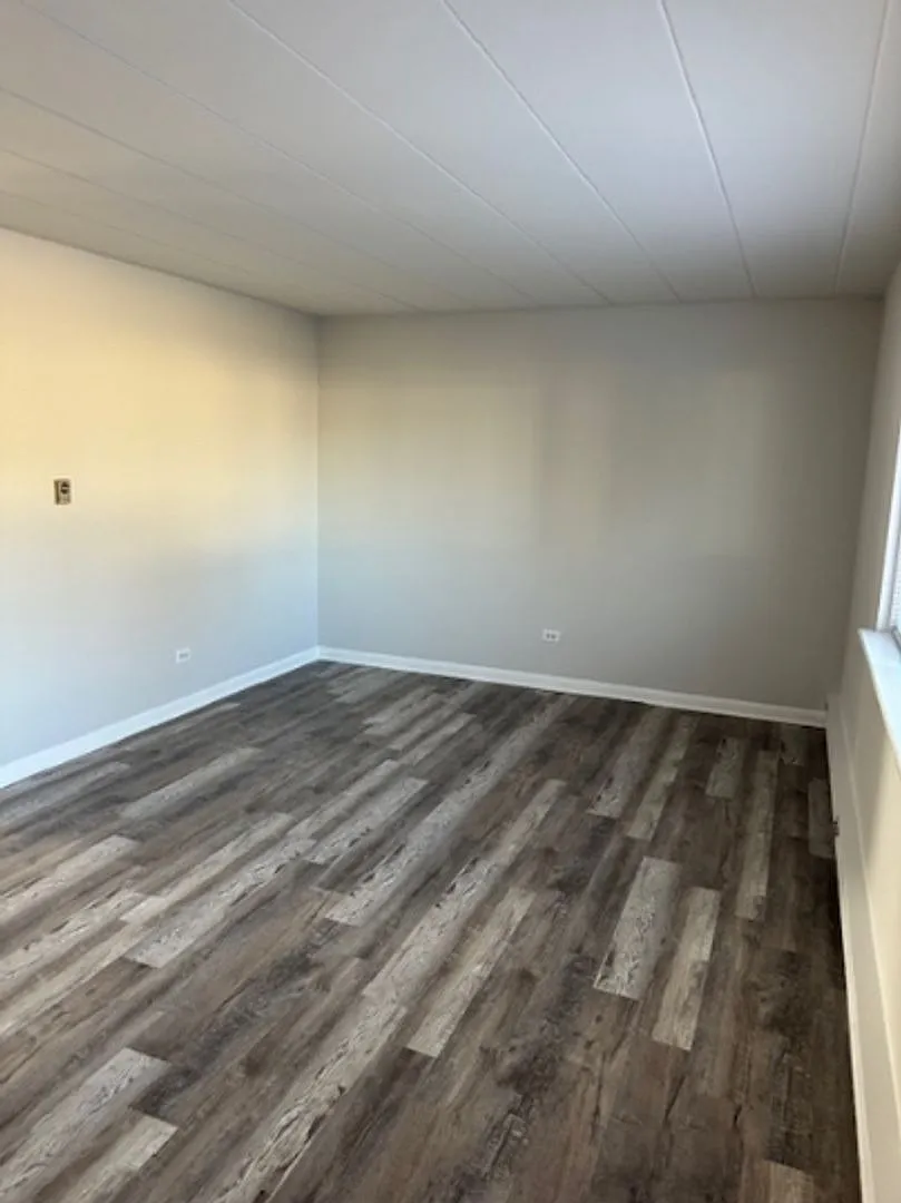 4931 Columbus Drive — Photo 3