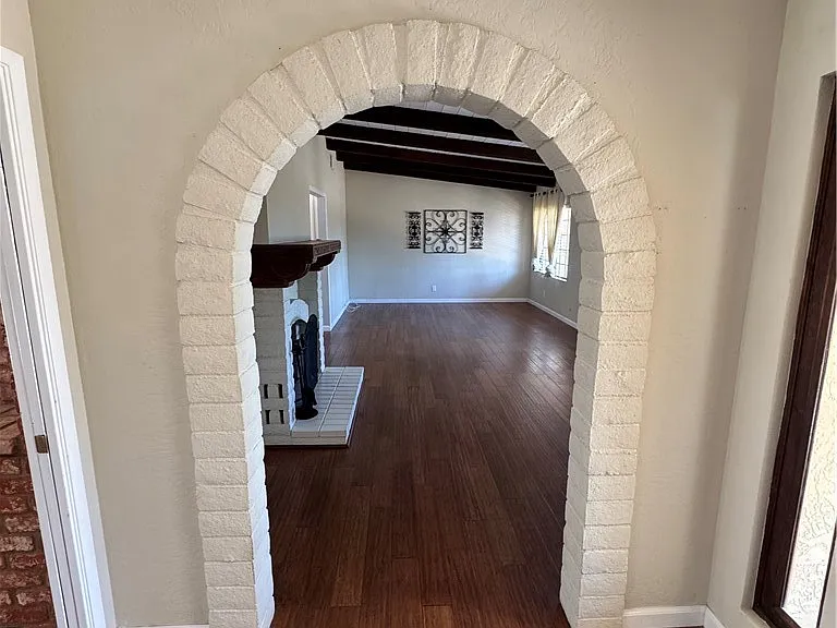1338 Joy Rd — Photo 4
