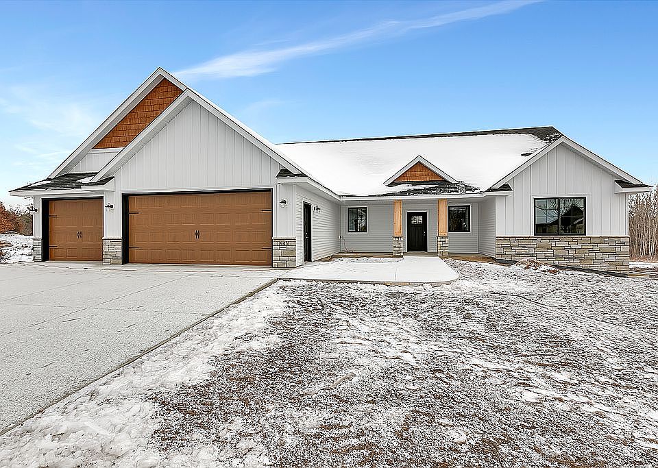 1st image of 945 Cove Ct NW
