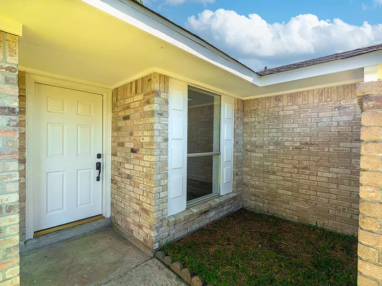 10126 Pine Moss Dr — Photo 6