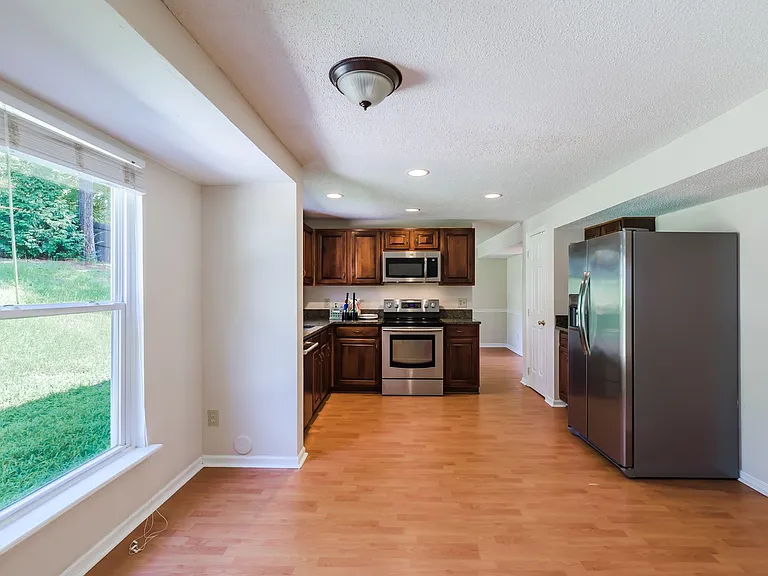 5520 Lacy Rd — Photo 35