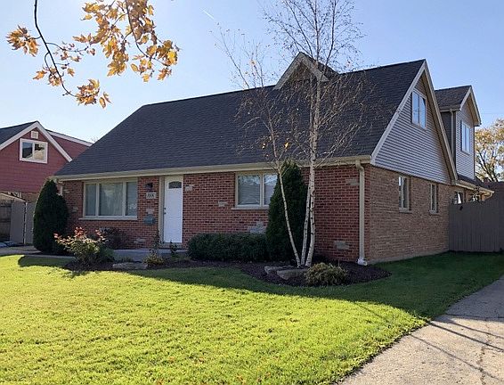 3rd image of 8906 Saratoga Dr