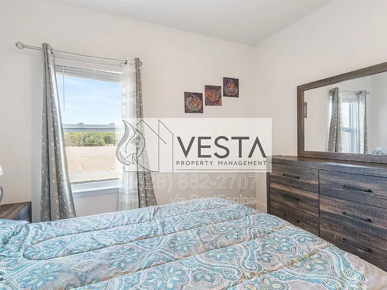 240 Ridgeview Ln — Photo 15