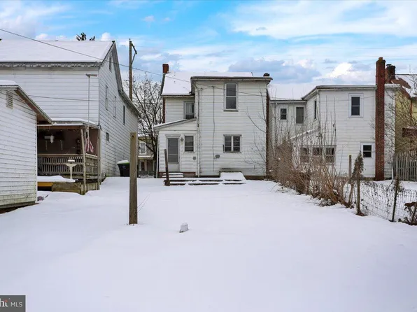 1555 Centre Tpke, Orwigsburg, PA 17961