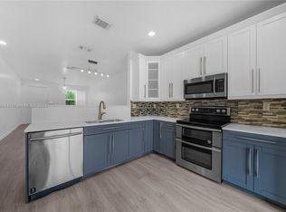 14978 SW 41st Ln, Miami, FL 33185