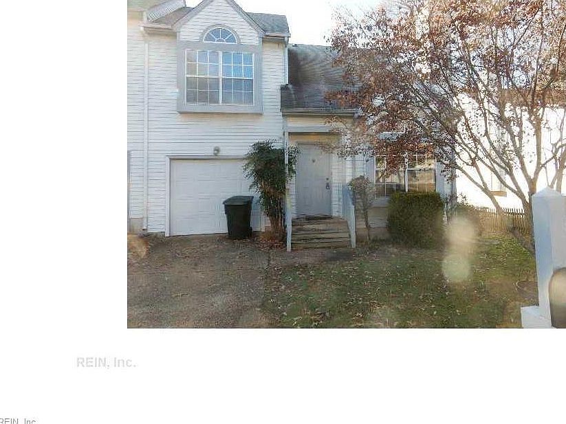 1st image of 169 Hidden Lake Pl