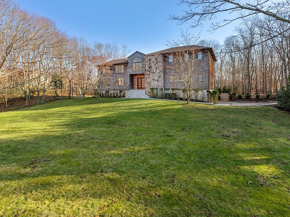 1st image of 20 Forrest Dr