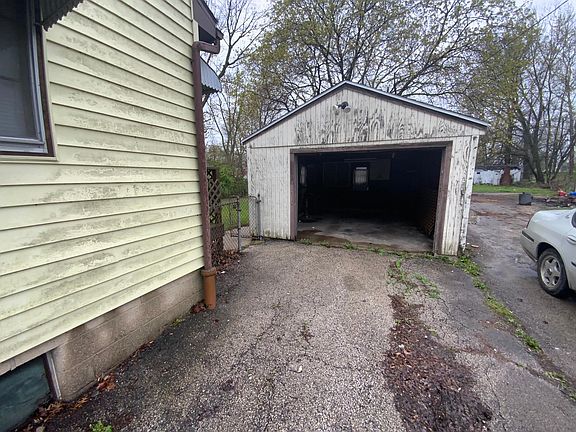 2nd image of 232 Tennessee Ave