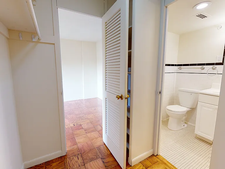 17 Monmouth Ct #N — Photo 9