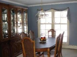 616 W Maple St, Arlington Heights, IL 60005