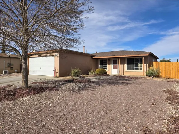 10562 Wakefield St E, Adelanto, CA 92301