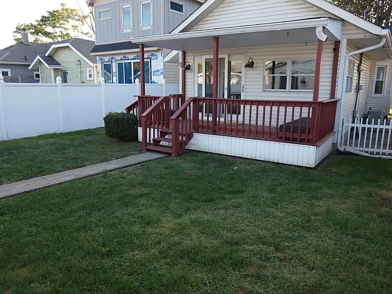 1245 Hartford St — Photo 13