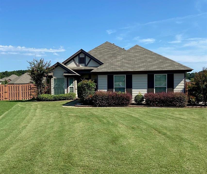 1st image of 8868 Pemberton Park