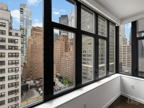 591 Third Avenue image 4 of 13