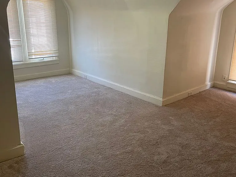 322 Pine St #2 — Photo 7