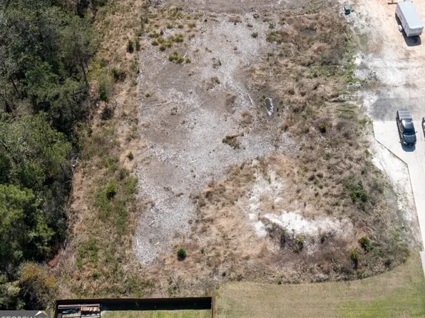 2600 Alton Cir, Waycross, GA 31501