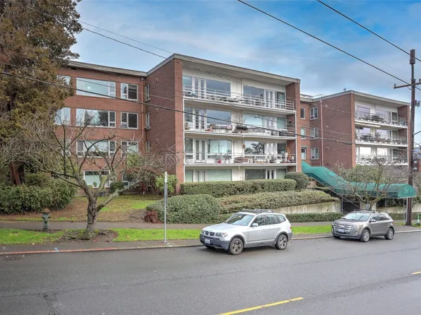 530 W Olympic Place #304, Seattle, WA 98119