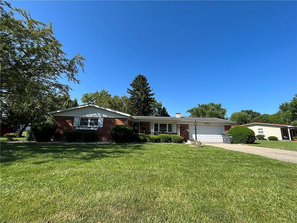 801 Parkview Dr, Rushville, IN 46173 Zillow