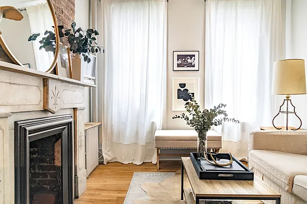 Sold by Meraki Realty LLC | media 1