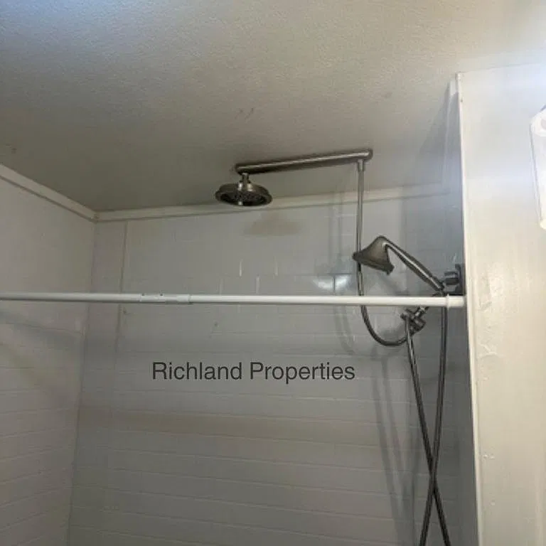 1215 East Broadway — Photo 4