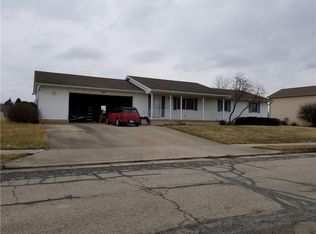 208 S Fork St, Jackson Center, OH 45334