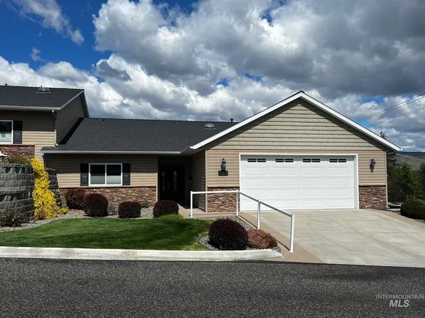 910 Vineland Dr #1, Clarkston, WA 99403