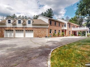 1050 Ramapo Valley Rd, Mahwah, NJ 07430