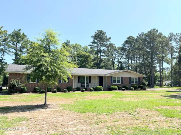 12681 Pineview Drive, Laurinburg, NC 28352