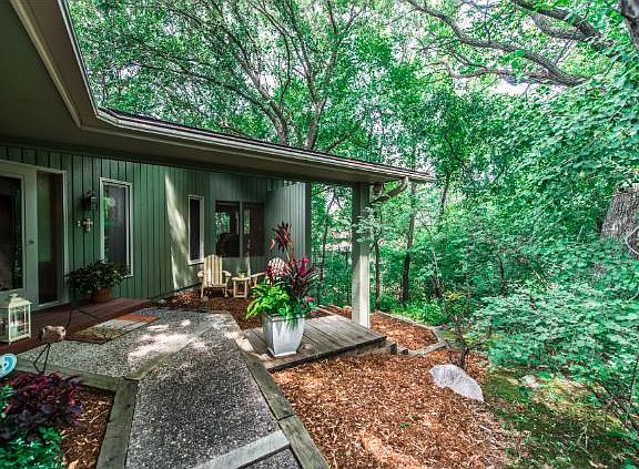 4th image of 9067 Hyland Creek Cir