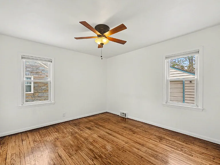 21727 California St — Photo 11