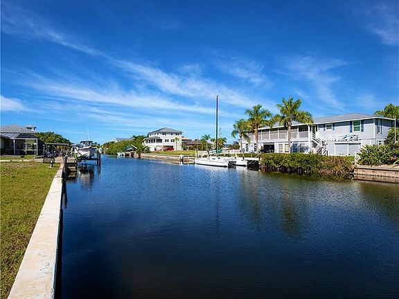 5th image of 24286 Buccaneer Blvd