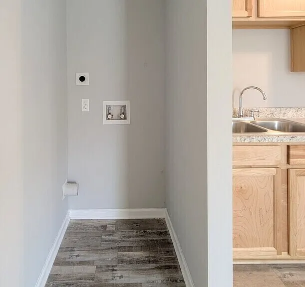 5642 Windermere Dr #6 — Photo 11