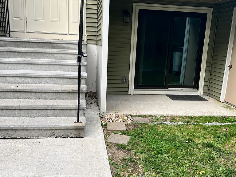 4 Bridgeview Cir #29 — Photo 10