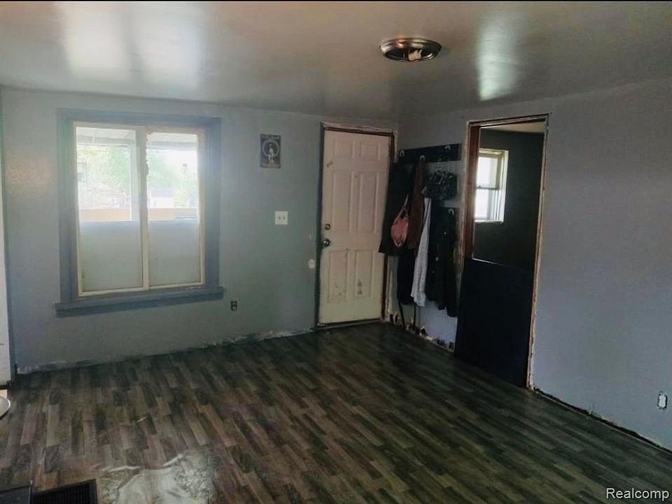 5630 Genesee Ave, Otter Lake, MI 48464 MLS 20230043766 Zillow