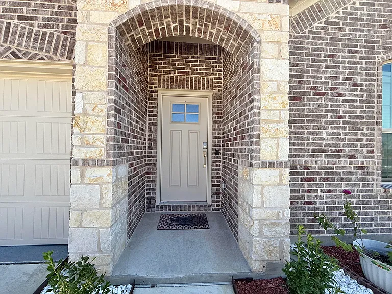 5119 Penrose Dr — Photo 4