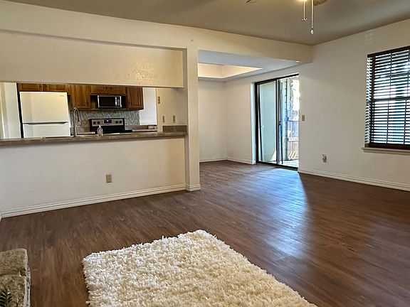 5th image of 14437 N Pennsylvania Ave #29B