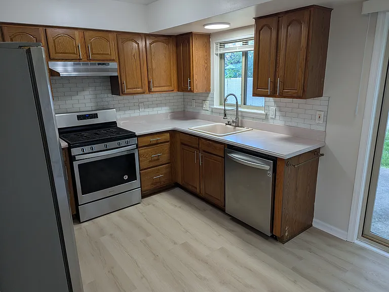 19520 Spagnuolo Ln — Photo 6