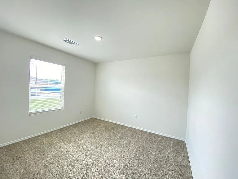 189 Preston Ln — Photo 4