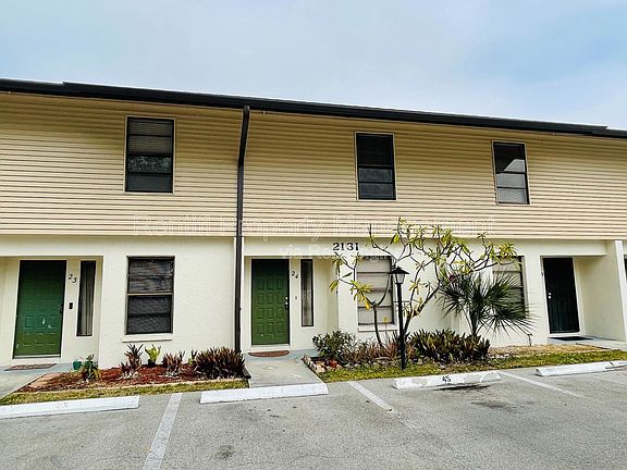2nd image of 2131 Crystal Dr APT 24