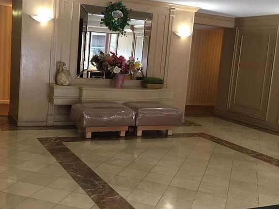 4th image of 40 Wellington Ct APT 4B