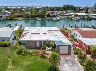 631 Normandy Rd, Madeira Beach, FL 33708