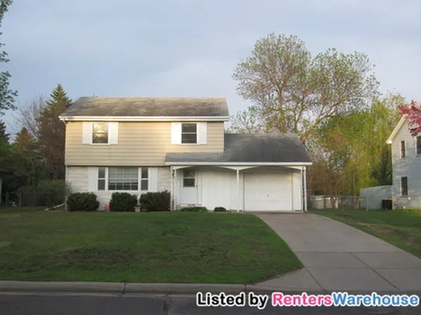 8487 Hyde Ave S, Cottage Grove, MN 55016
