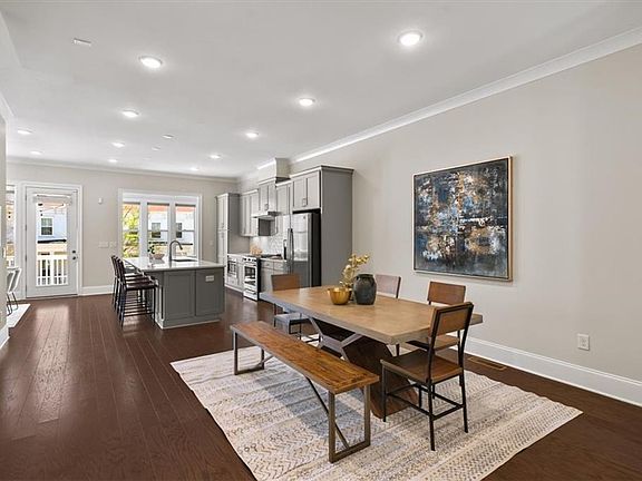 5th image of 665 Brennan Dr