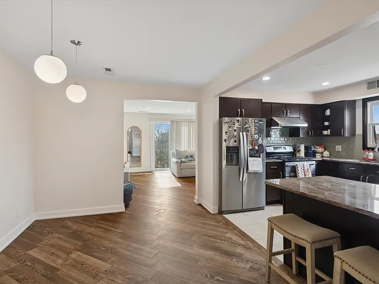 6534 W Montrose Ave #3W — Photo 7
